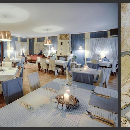 Restauracja Sidlo Bed and Breakfast Żukowo Eksteriør billede