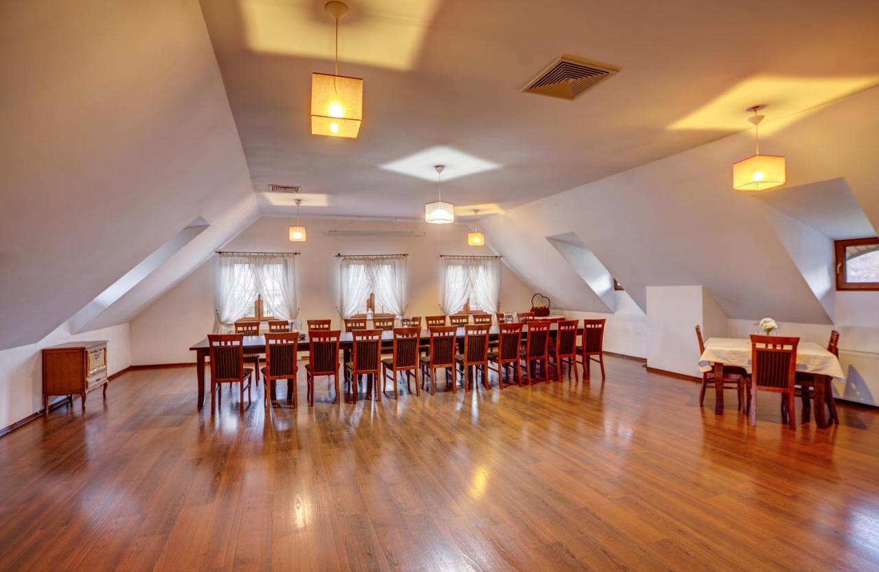 Restauracja Sidlo Bed and Breakfast Żukowo Eksteriør billede